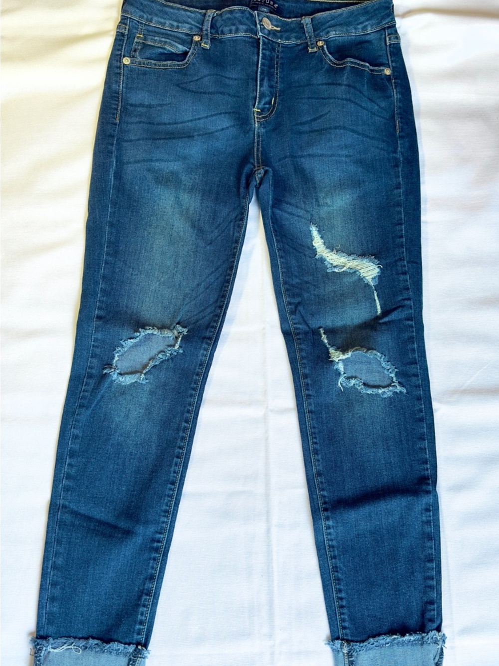 Just USA Distressed Skinny Jeans Size 28